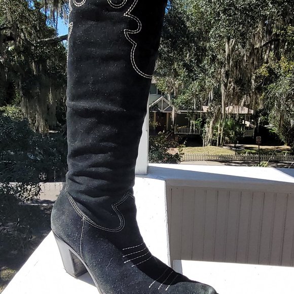 Via Spiga Blizza Sexy Western Embroidered Suede Cowgirl Pointed boots in Black - Picture 3 of 15